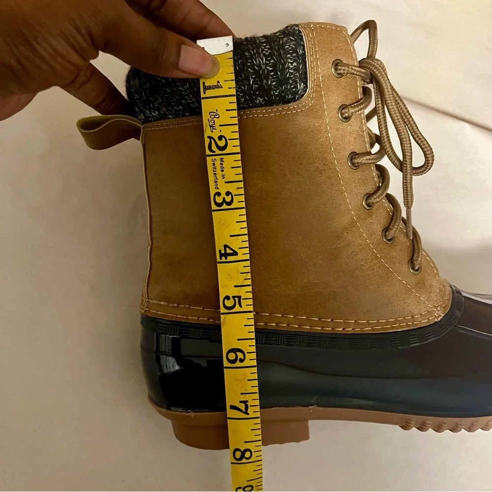 JustFab Navy/Tan Evi Knit Sock Liner Duck Boots - Picture 10 of 11